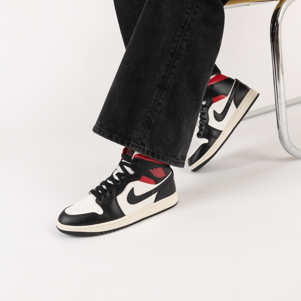 Air jordan 1 rouge courir hotsell