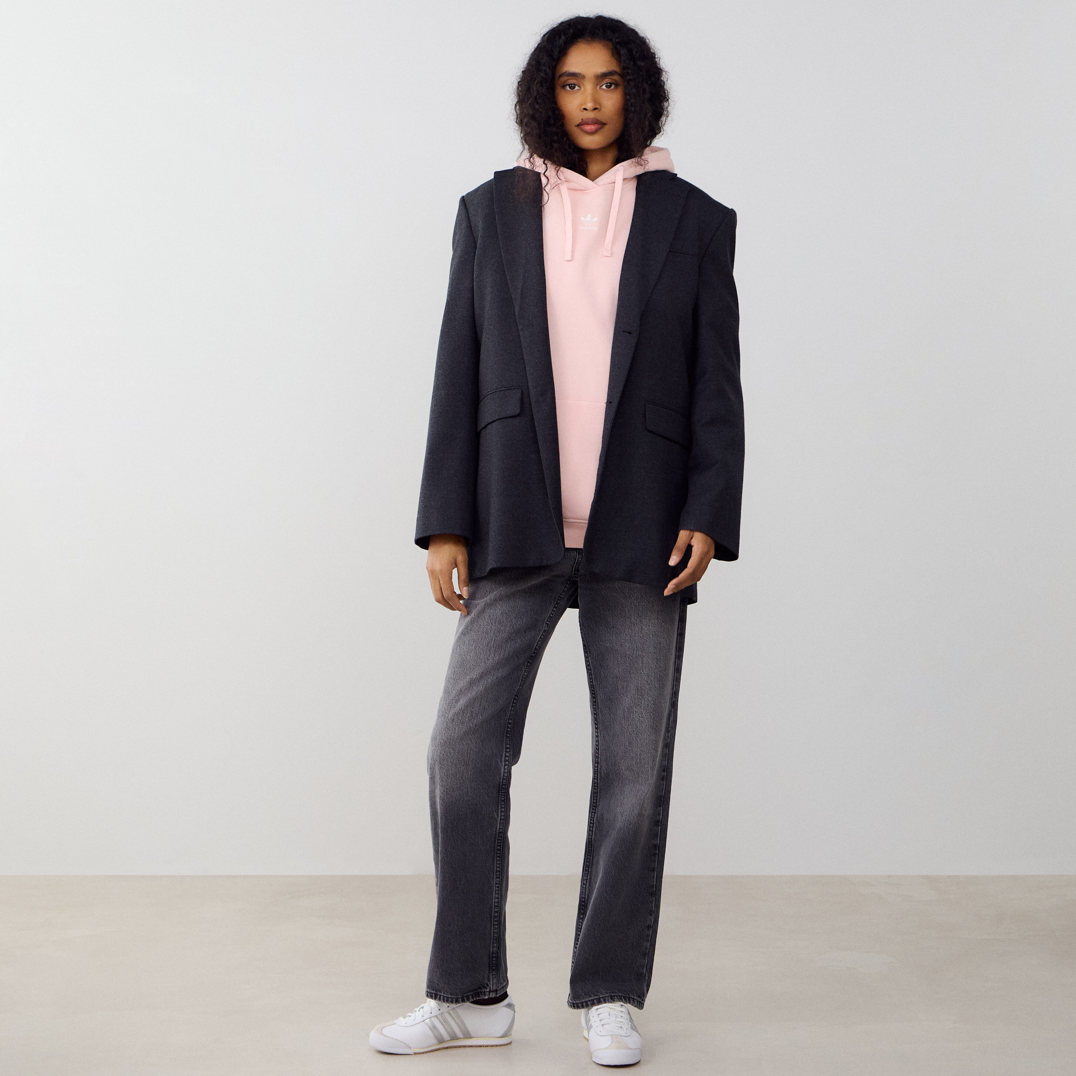 Hoodie Essential Trefoil Os - vue 3