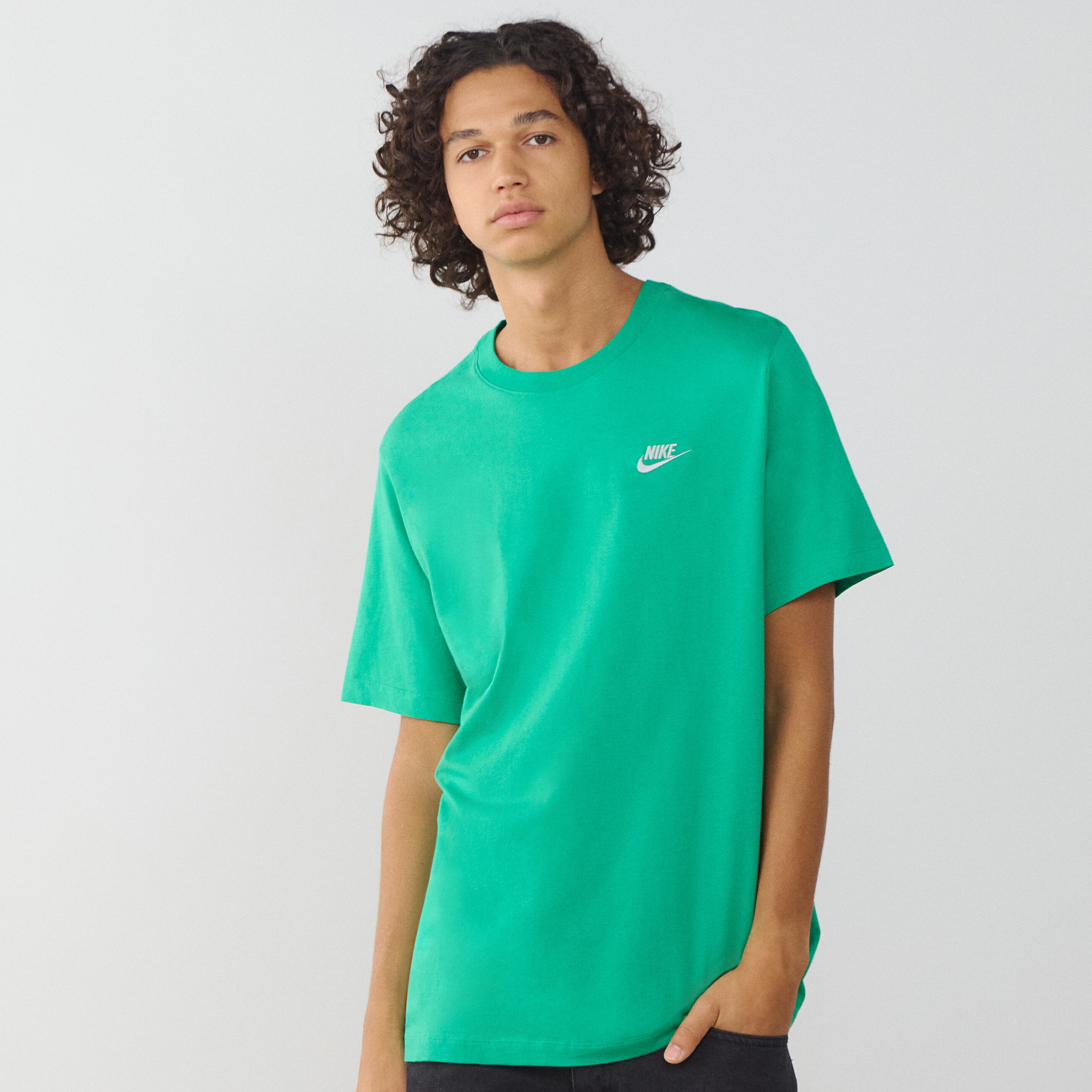 mens green nike t shirt