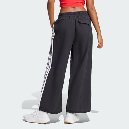 ADIDAS SPORTSWEAR Essentials 3-Stripes Lifestyle Woven Parachute Pants Black / White WOMEN