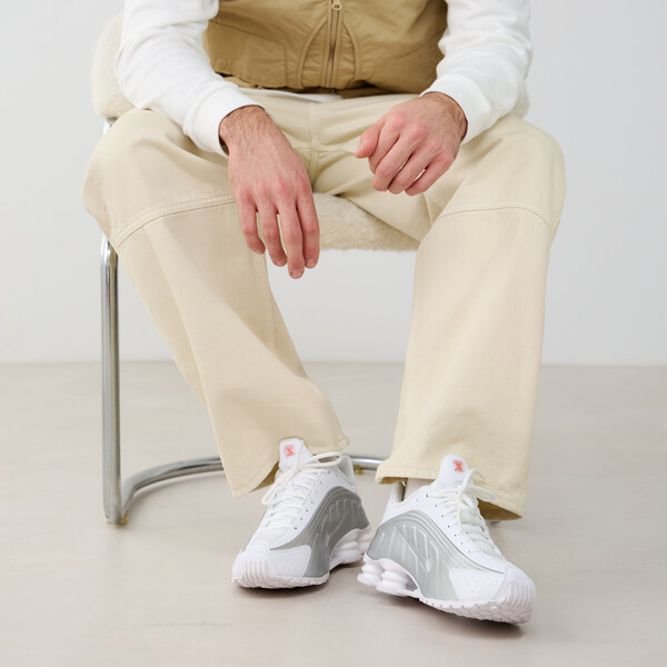 NIKE SHOX R4 WHITE/SILVER SNEAKERS MEN