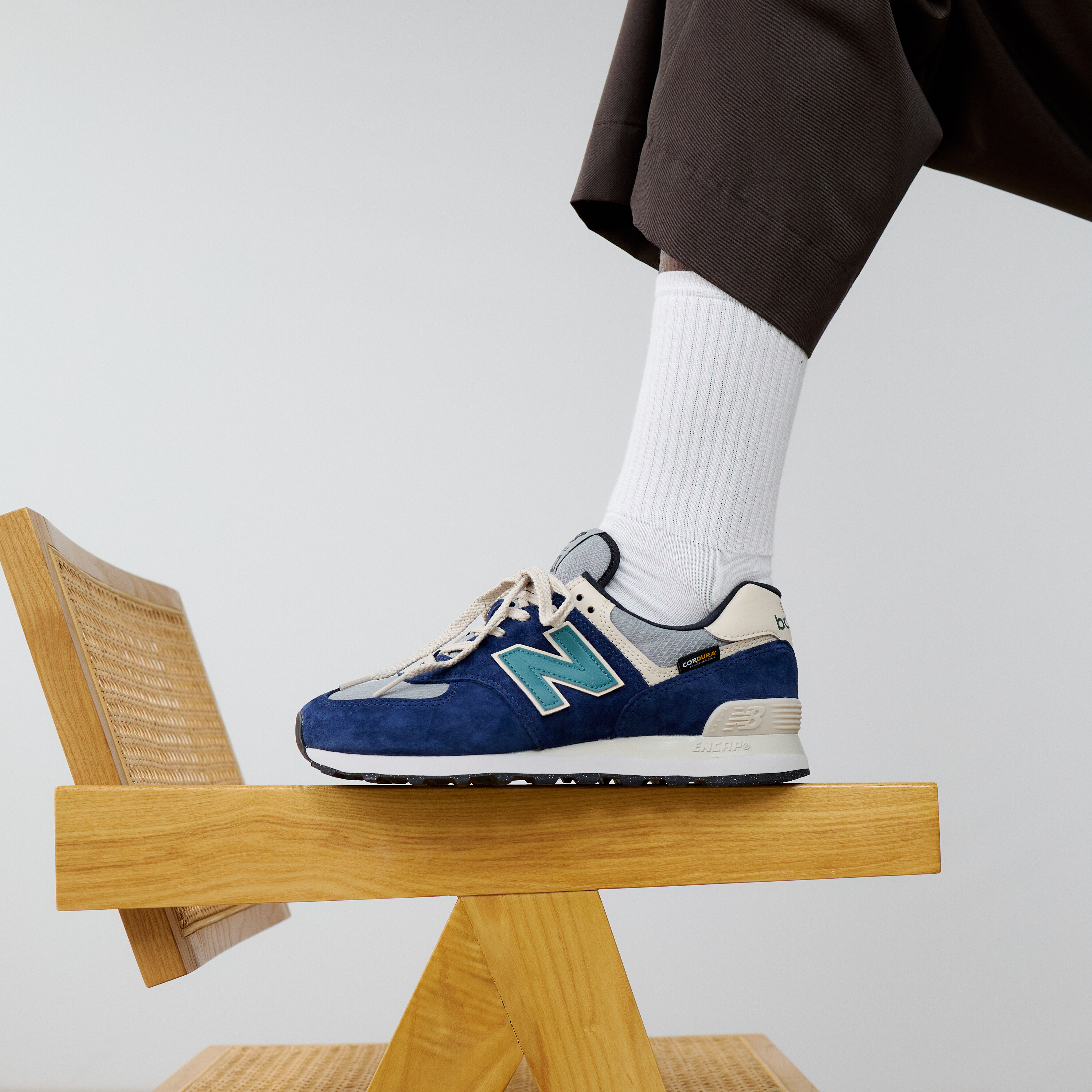 NEW BALANCE 574 BLEU GRIS SNEAKERS HOMME LACETS Courir