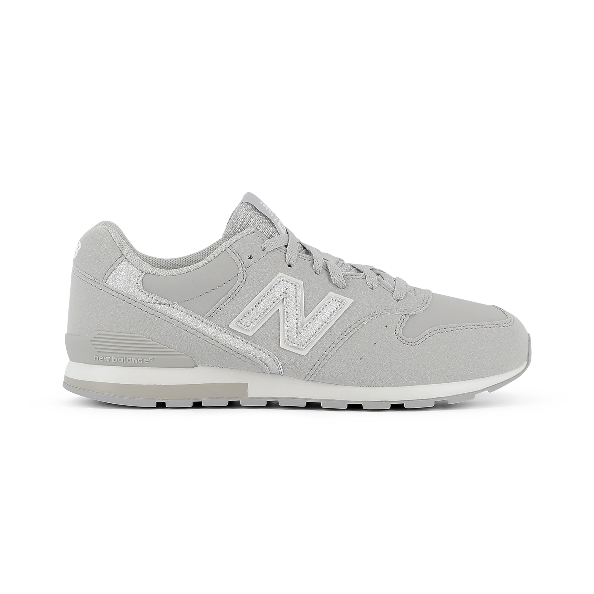 nb 996 enfant gris