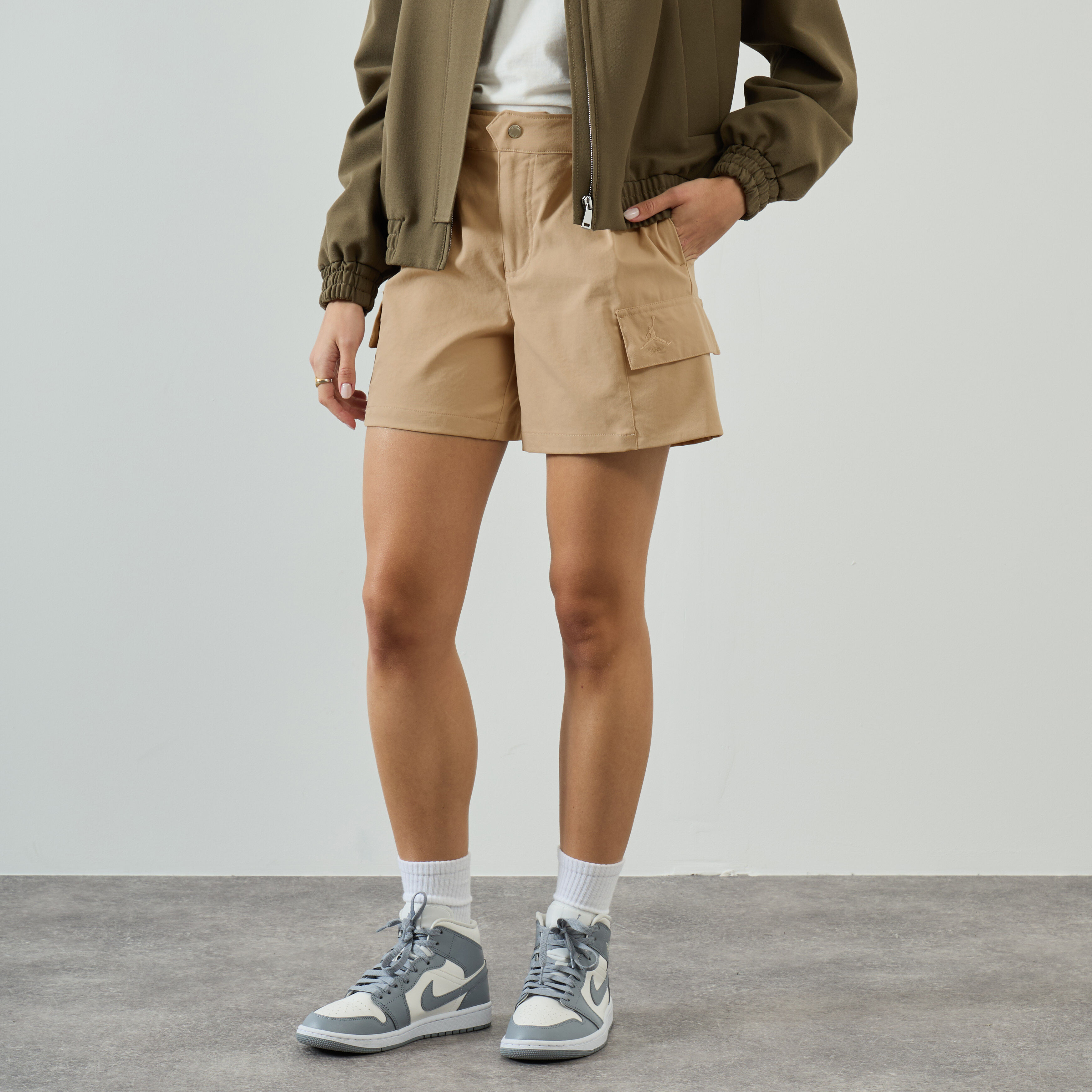 Short femme beige new arrivals