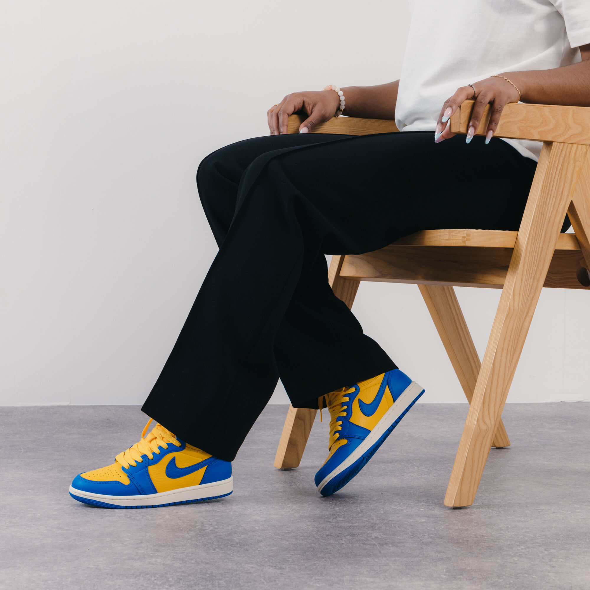Jordan 1 online jaune et bleu