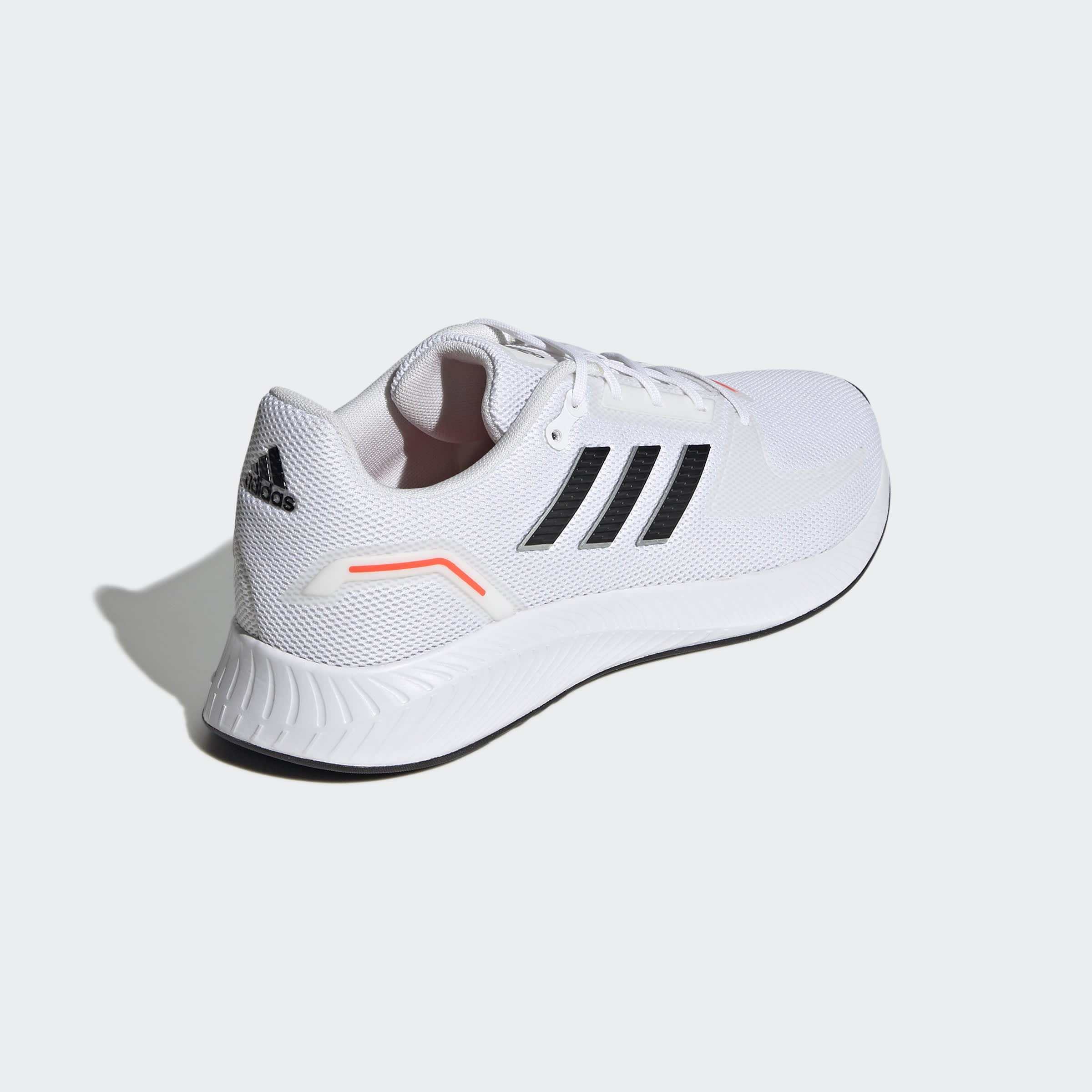 falcon adidas courir