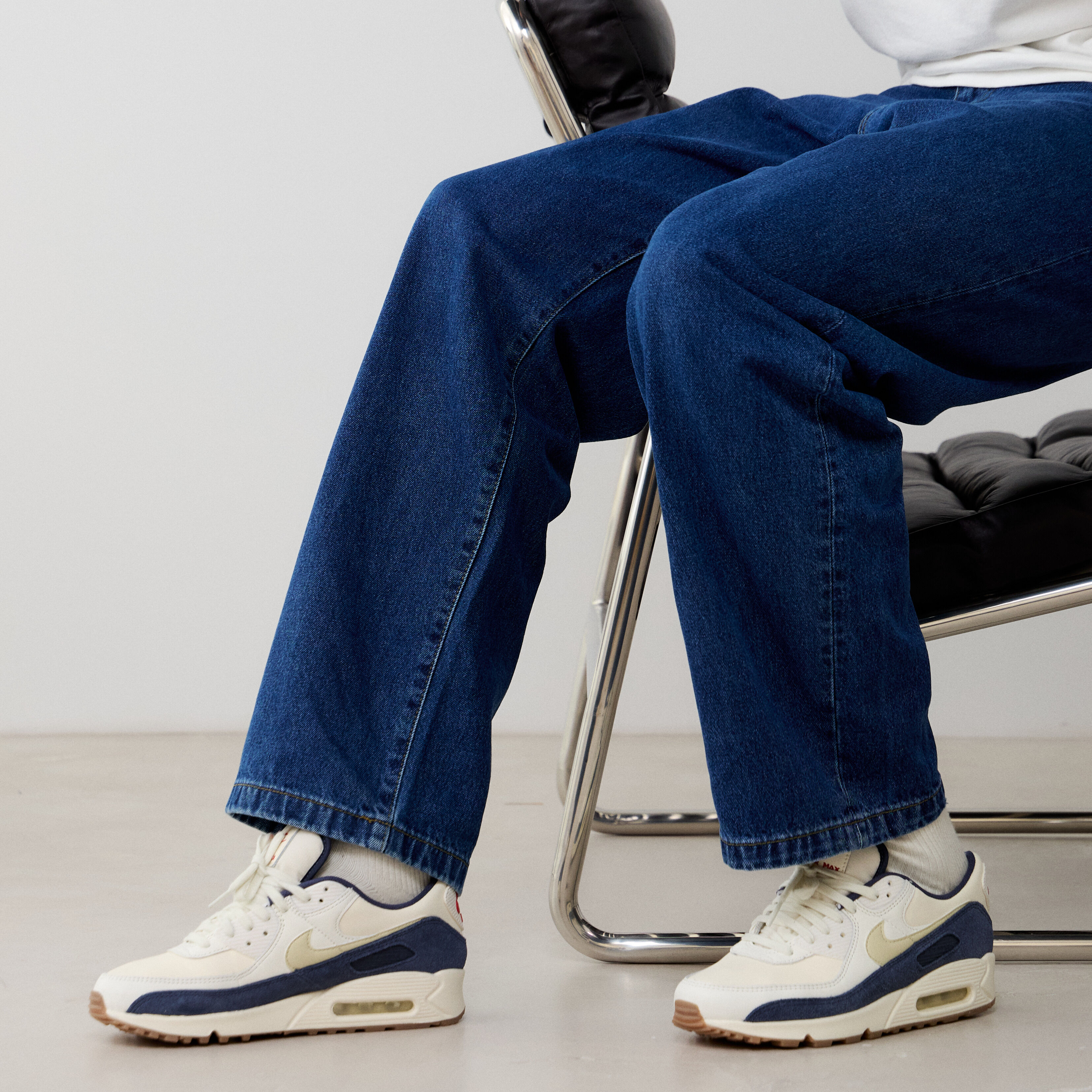 air max 90 camowabb on feet