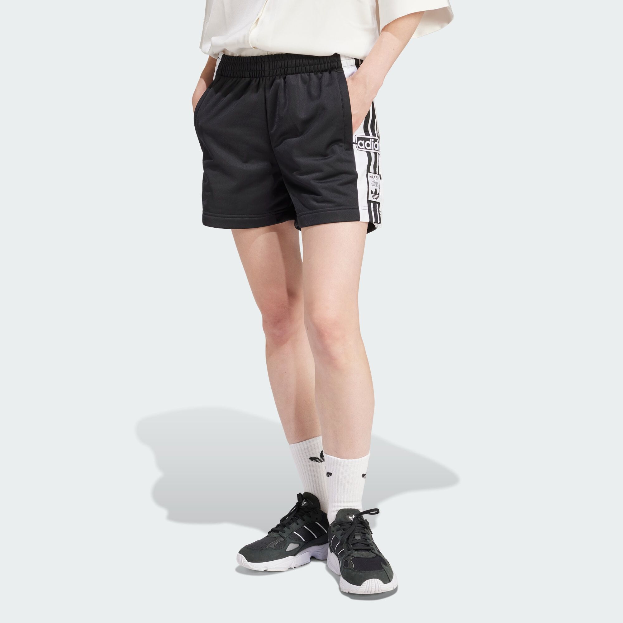 ADIDAS ORIGINALS ADIBREAK SHORTS Black SHORT FEMME Courir