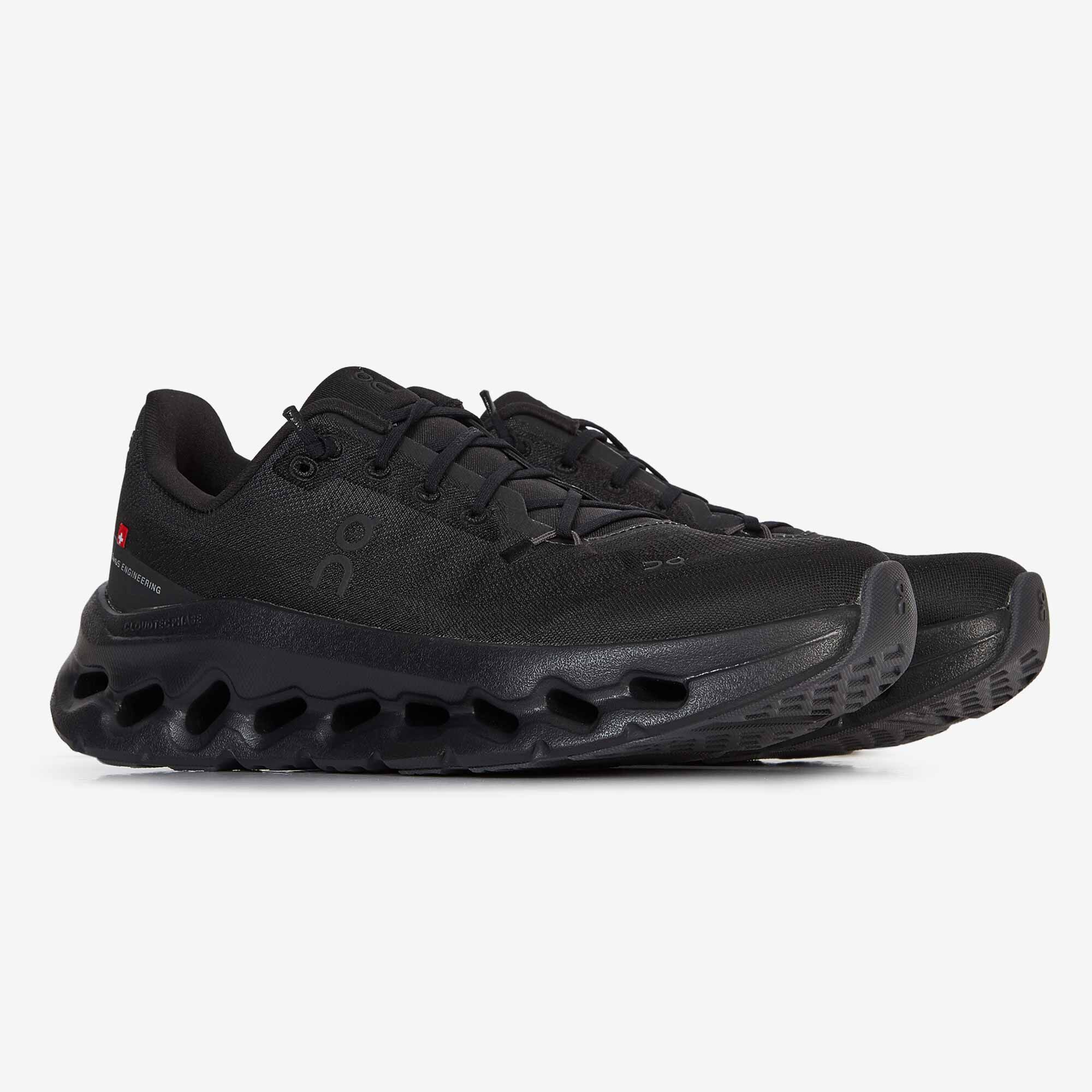 ON RUNNING CLOUDTILT BLACK SNEAKERS WOMEN Courir