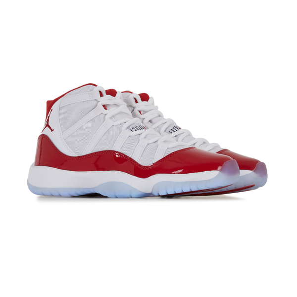 Jordan retro 11 courir hotsell