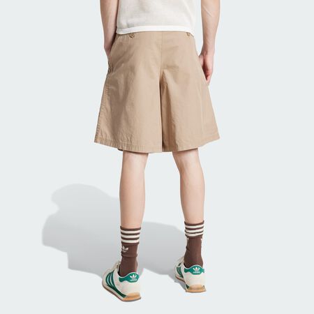 ADIDAS ORIGINALS adidas Originals Wide Leg Bermuda Shorts Blanch Cargo MEN