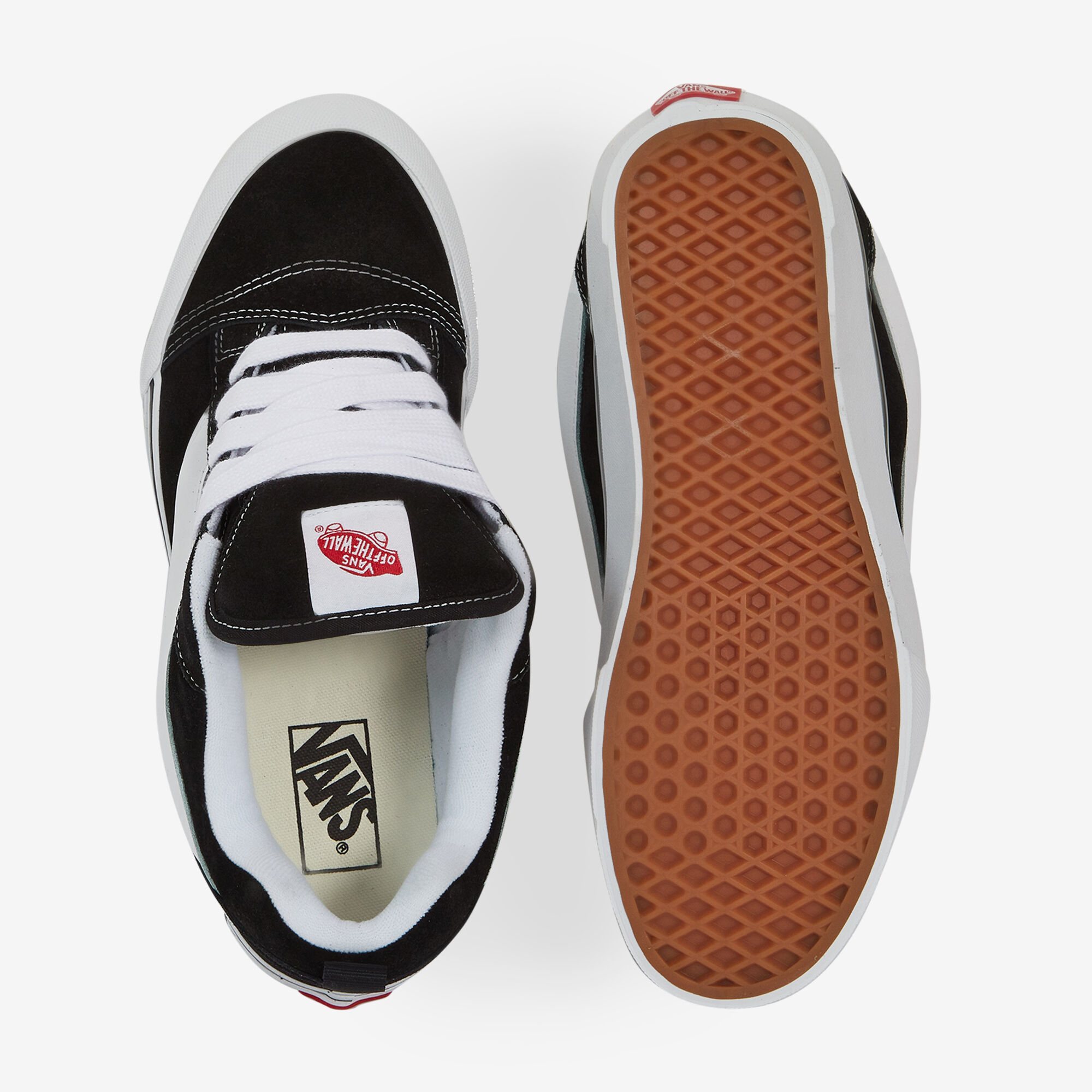VANS KNU SKOOL SNEAKERS FEMME NOIR BLANC LACETS Courir