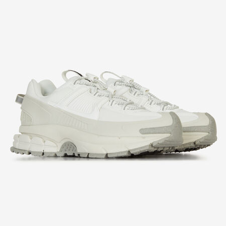 NIKE zoom vomero ZOOM VOMERO ROAM WHITE/BEIGE WOMEN