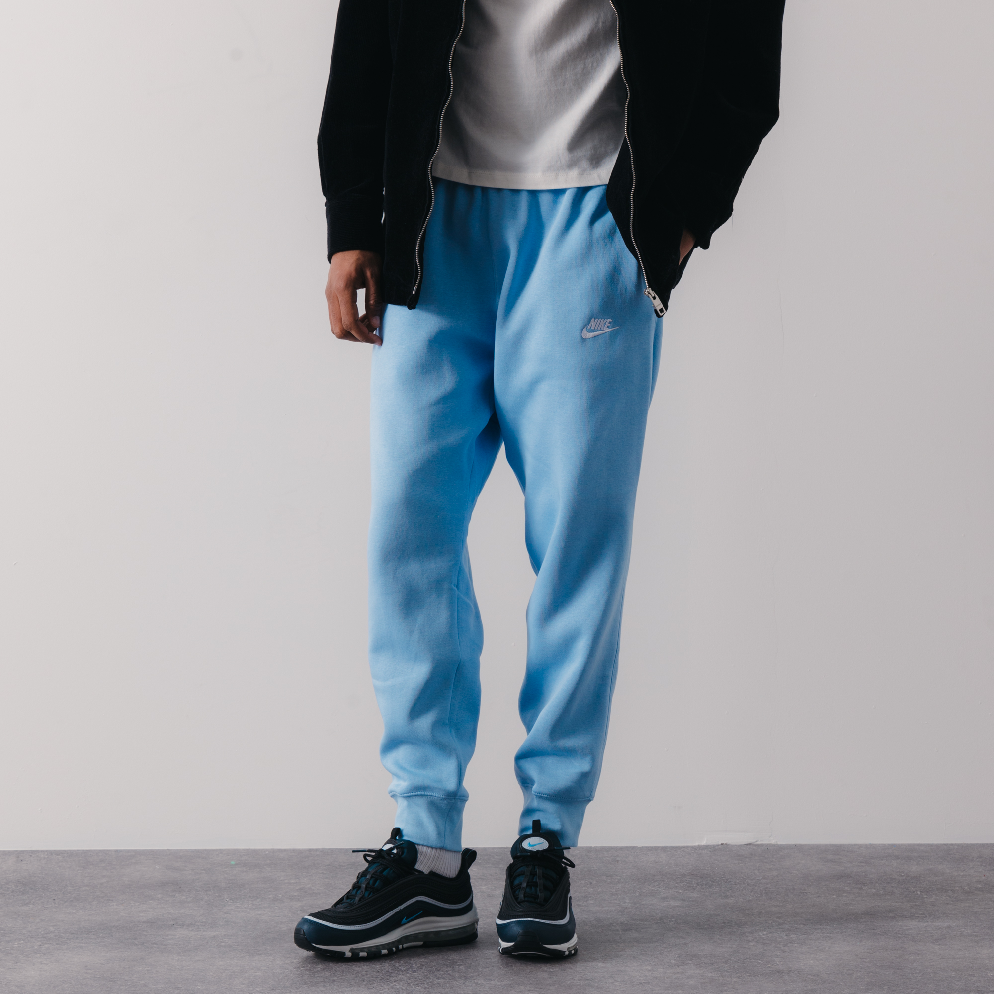 nike jogger color block bleu et vert neutres