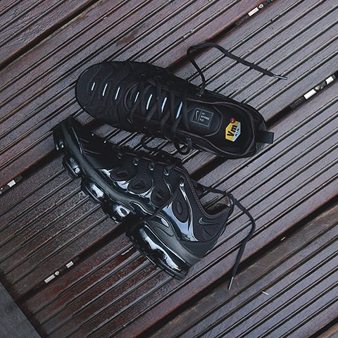 vapormax noir courir