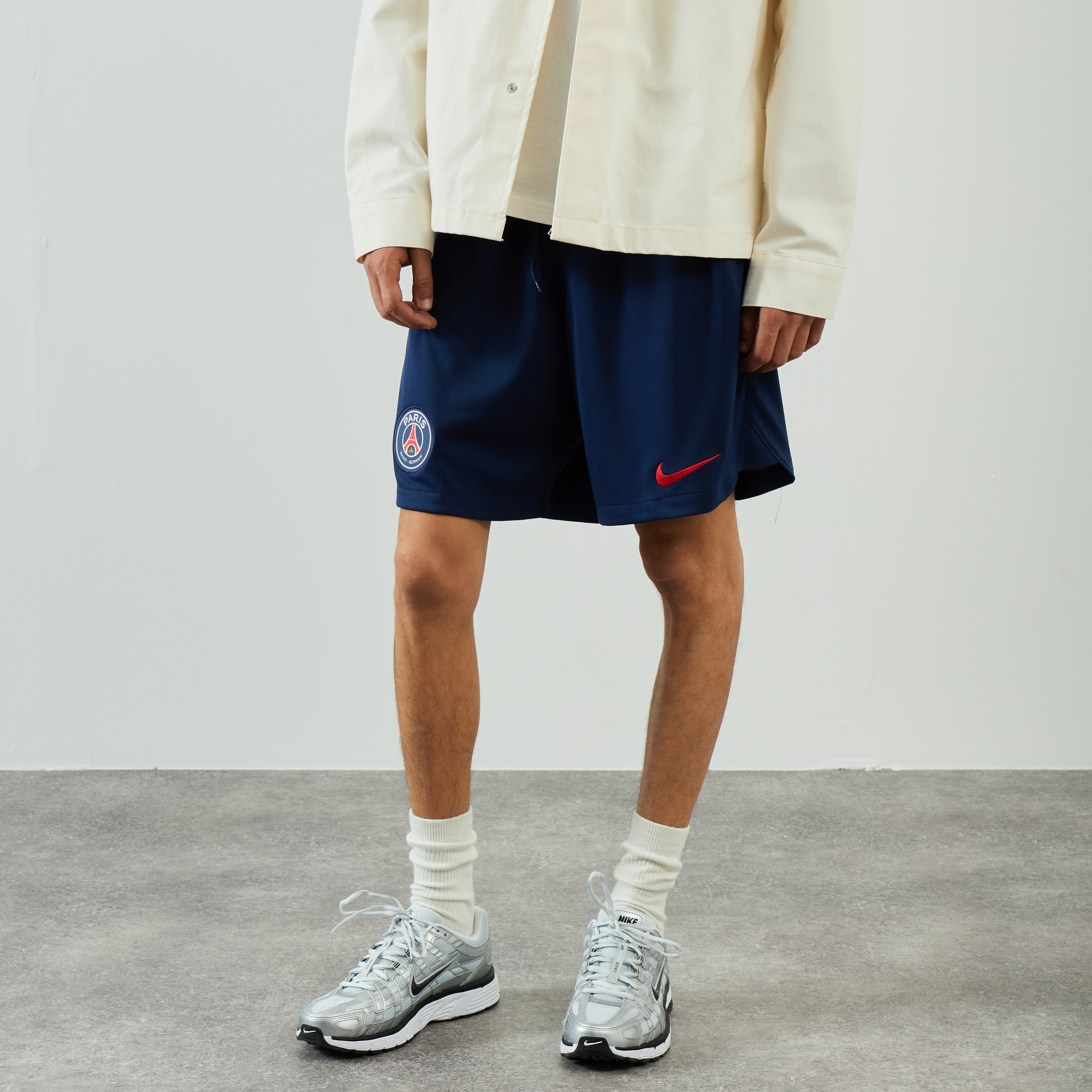 Short rouge homme Nike Sportswear pas cher | Espace des Marques