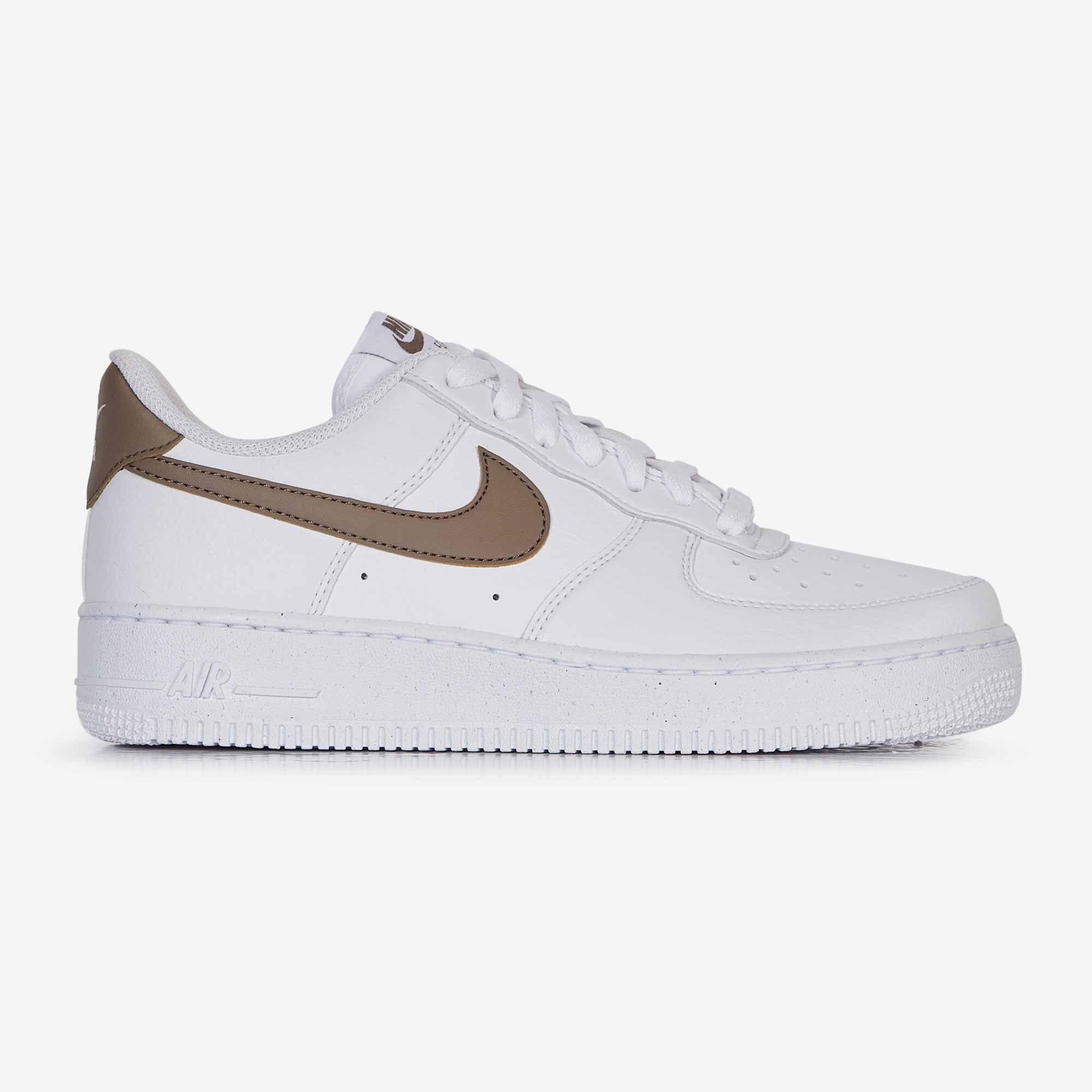NIKE AIR FORCE LOW SNEAKERS FEMME BLANC/MARRON - Main Image
