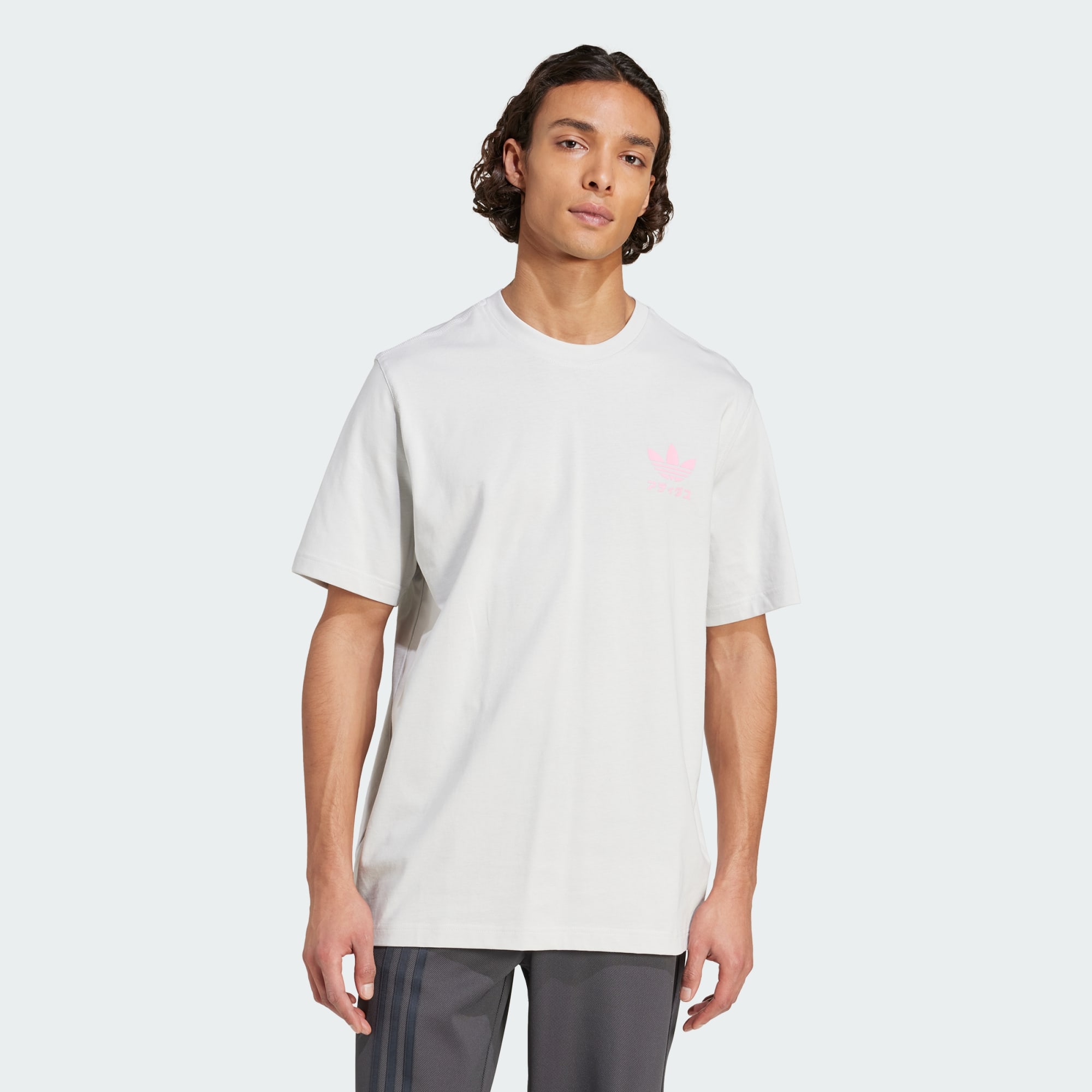 プライオリティ　ホワイト Tシャツ スポーティグラフィティTシャツ - ホワイト | ZARA Japan / 日本