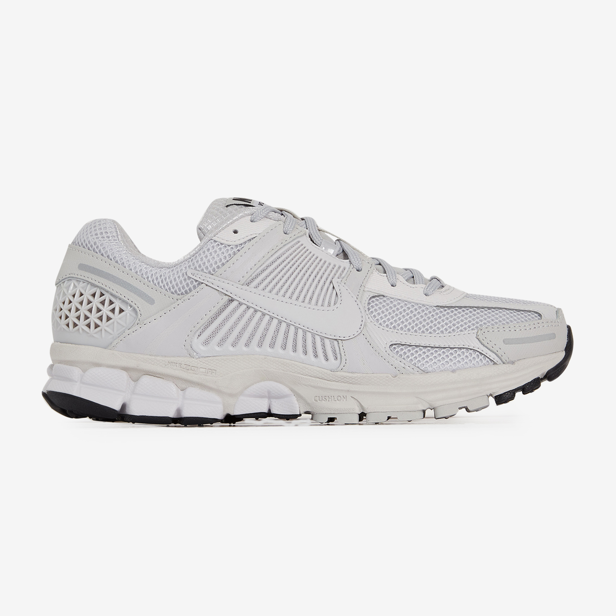 NIKE ZOOM VOMERO 5 SNEAKERS HOMME BLANC LACETS Courir